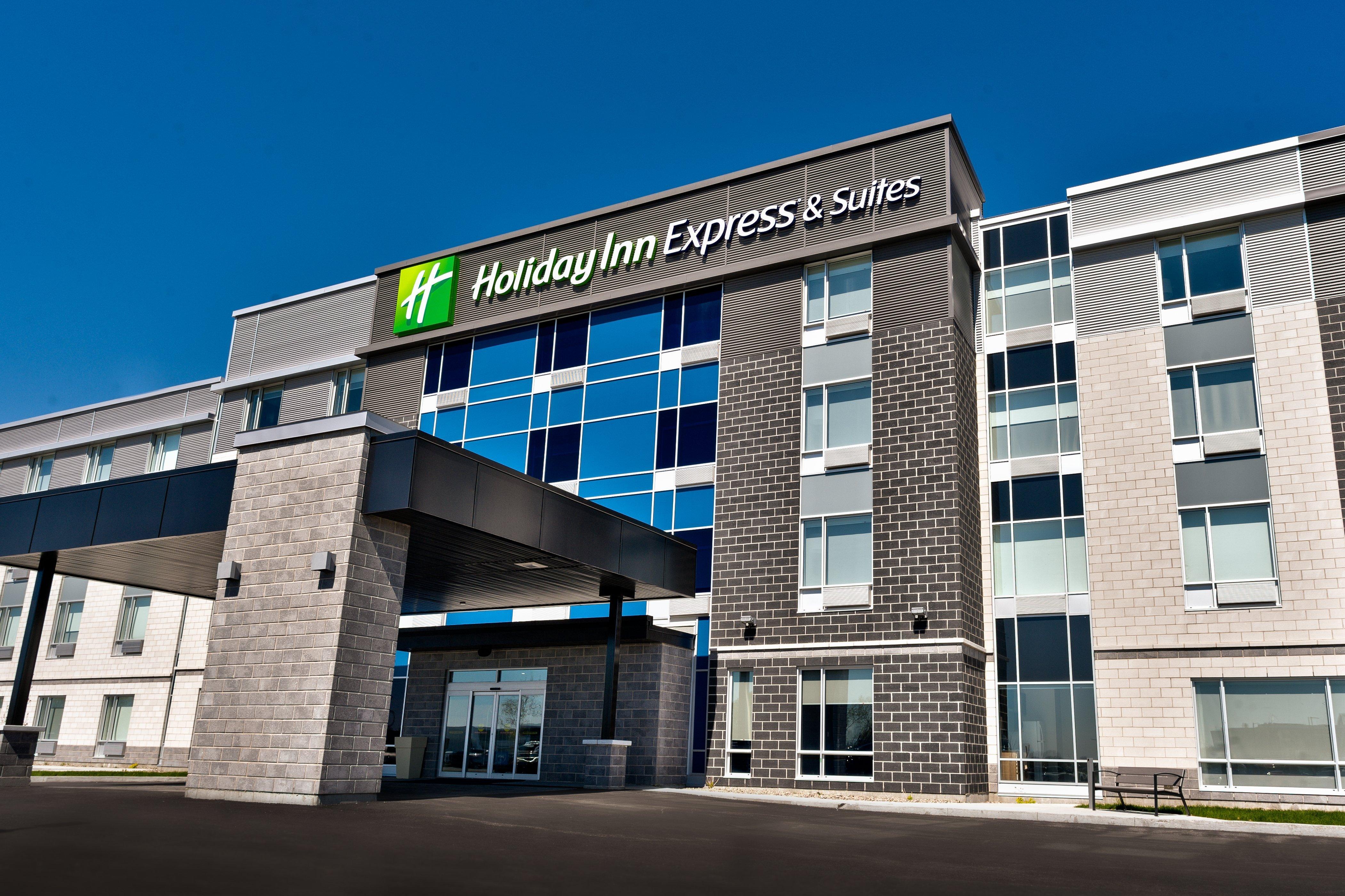Holiday Inn Express & Suites - Trois Rivieres Ouest By Ihg Екстериор снимка