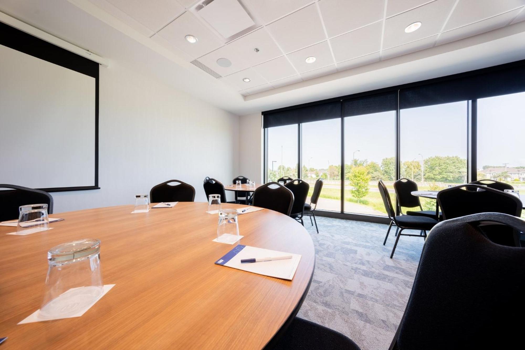 Holiday Inn Express & Suites - Trois Rivieres Ouest By Ihg Екстериор снимка