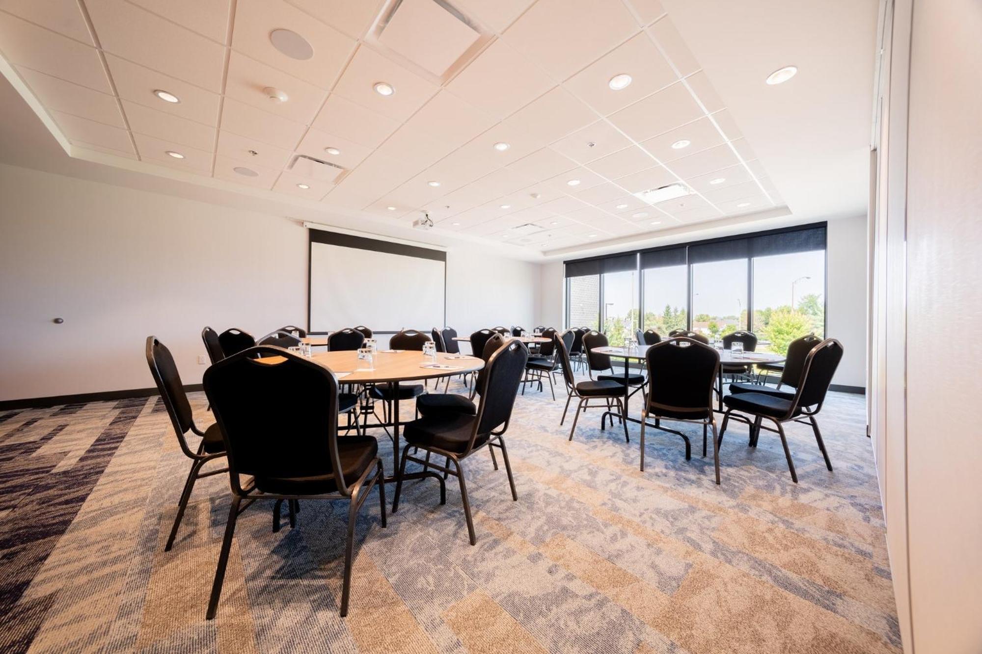 Holiday Inn Express & Suites - Trois Rivieres Ouest By Ihg Екстериор снимка